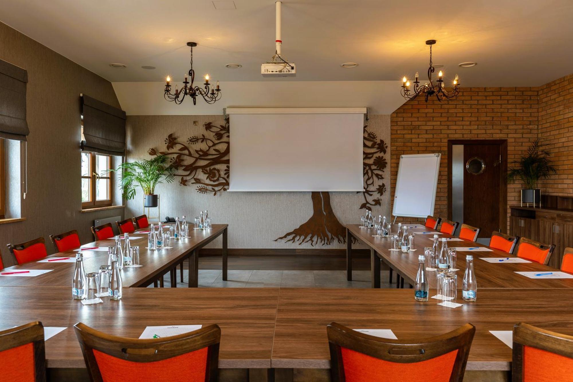 Zlota Jesien Restauracja I Noclegi Nad Jeziorem Kartuzy Esterno foto